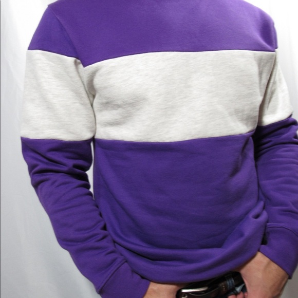 Sweaters - Picture 6 of 8